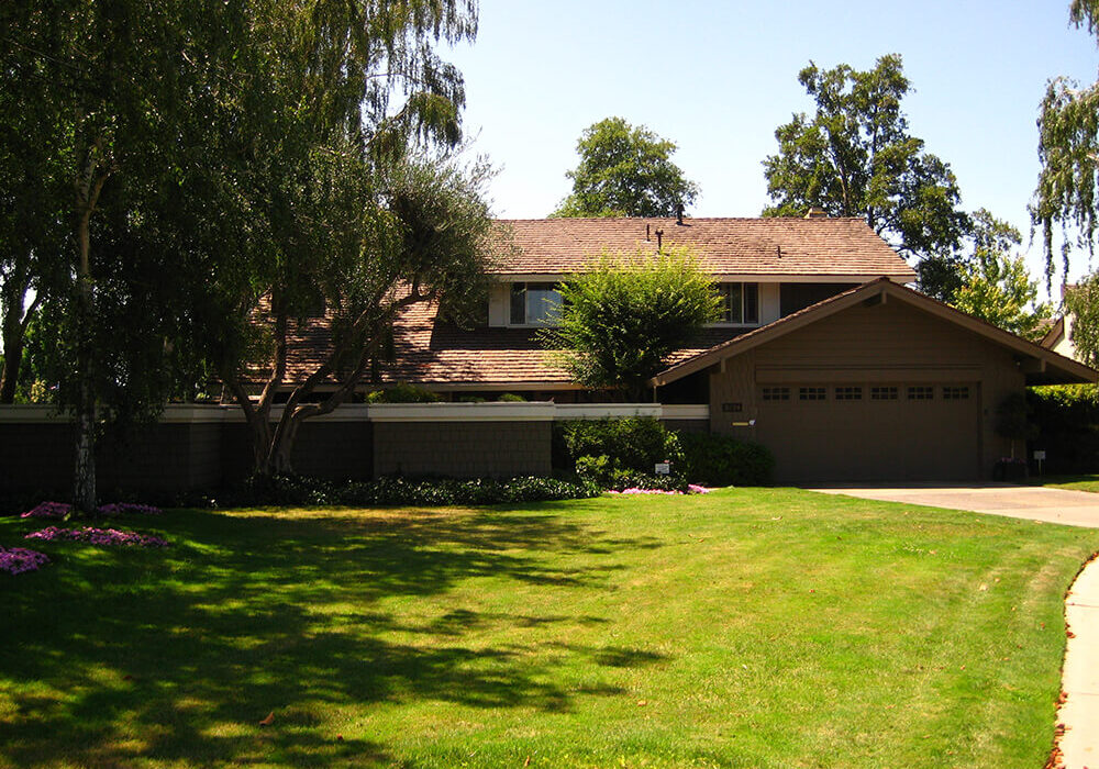 new roof of a brown home